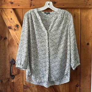 NYDJ Black and White Relaxed Buttoned Blouse